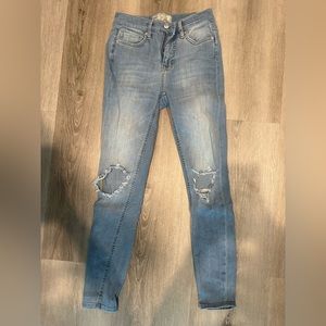 Free People Womens cropped distressed jeans sz 24